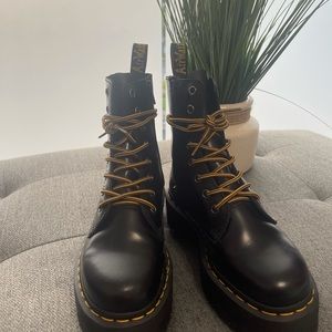 Dr. Martens 'Jadon' Boot
6US/ 4UK, BLAC